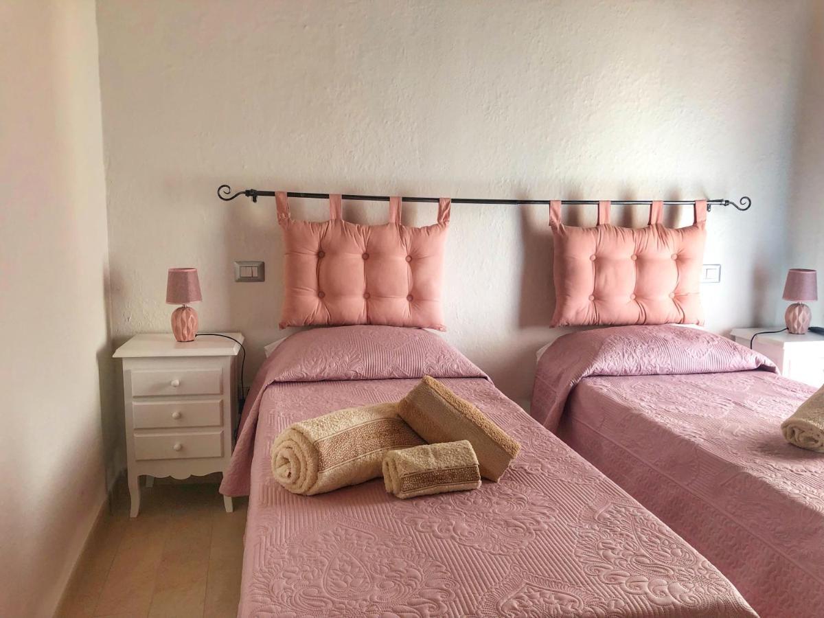 Bnb Le Janas Bed and Breakfast Càbras Esterno foto